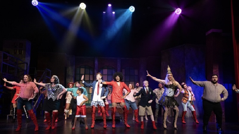 Kinky Boots Highland Park Players company