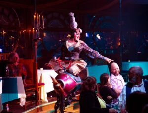 Kevin Kent as Doily in Teatro ZinZinni's 'Love, Chaos, and Dinner' in Chicago