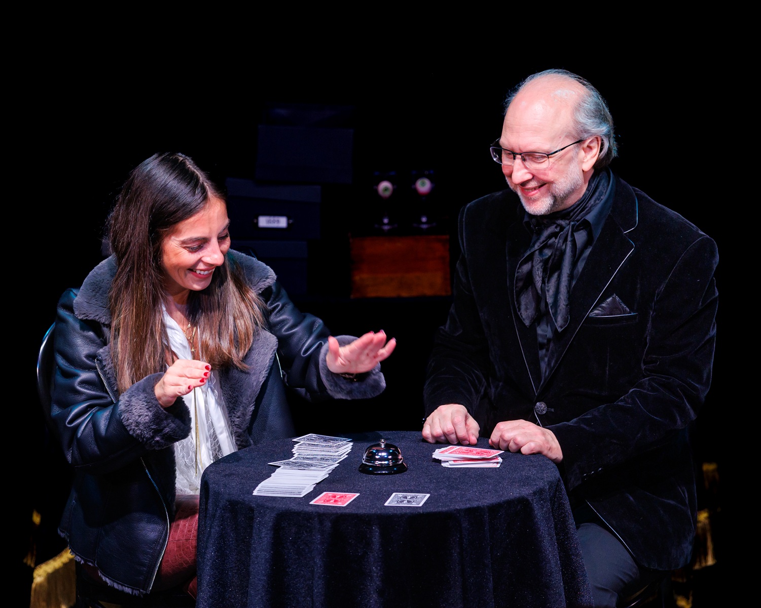 'David Parr: Time Traveler' at Chicago Magic Lounge in Chicago - Photo Credit: Elizabeth Larson